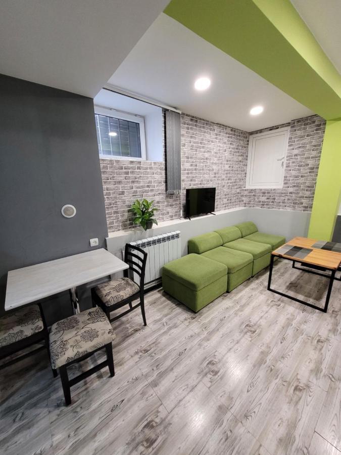Villa Дом 33 Возле Клиники Астхик Erivan Exterior foto